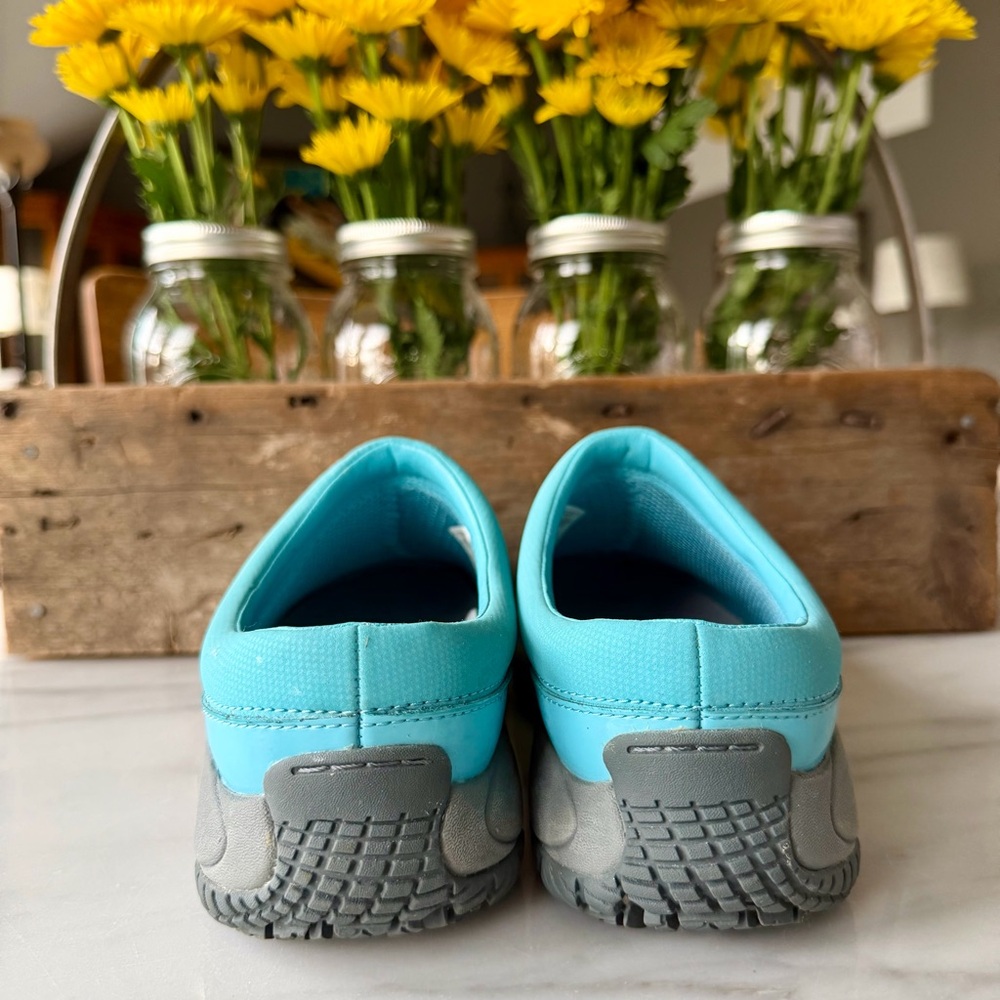 Merrell•Size 8•Women's Encore Moc•Pro Shine•Slip-Resistant•Maui Blue•Work Shoe - Picture 5 of 16